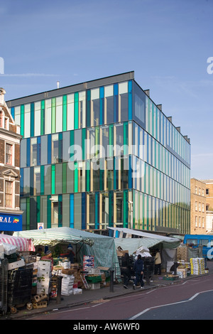 Idea Store, Whitechapel, Londres, 2005. Vue de Whitechapel Road. Architecte : Adjaye Associates/ Banque D'Images