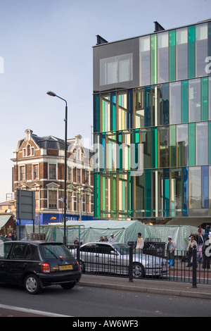 Idea Store, Whitechapel, Londres, 2005. Whitechapel Road façade. Architecte : Adjaye Associates/ Banque D'Images