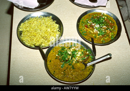 L'Inde de l'ouest de base alimentaire repas Rajasthani Malai Kofta Paneer et riz pilaf Banque D'Images