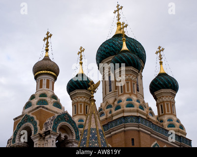 À bulbe, La Cathédrale Orthodoxe Russe St-Nicolas colorés à Nice, France. Banque D'Images