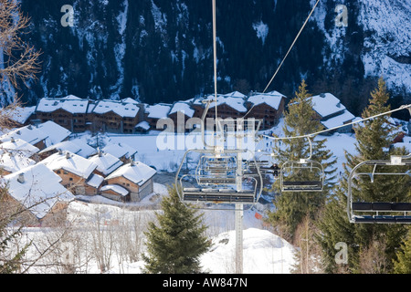 Ascenseur de ski et chalets Sainte-Foy-Tarentaise valley France Banque D'Images