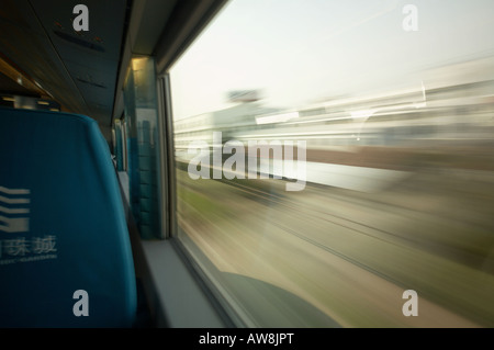 La 270 mi / 431 km/h Maglev transrapid - train à sustentation magnétique à Shanghai en République populaire de Chine RÉPUBLIQUE POPULAIRE DE CHINE Banque D'Images