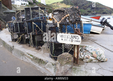 Wheelclamps signe sur la plage Banque D'Images