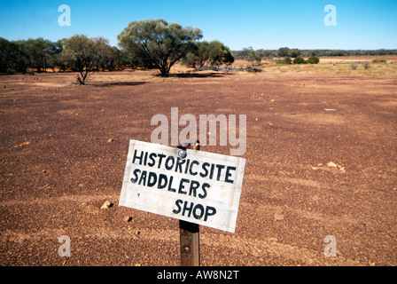 L'Australie Queensland Opalton près de Winton sites historiques de vestiges de l'ancienne ville photo de Bruce Miller 2006 Banque D'Images