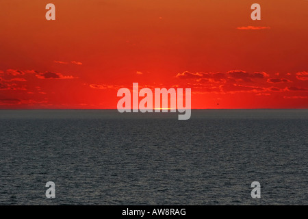 Lac Michigan mi beau coucher de soleil rouge au-dessus images photos grandes haute résolution grands Lacs aux Etats-Unis horizontal US haute résolution Banque D'Images