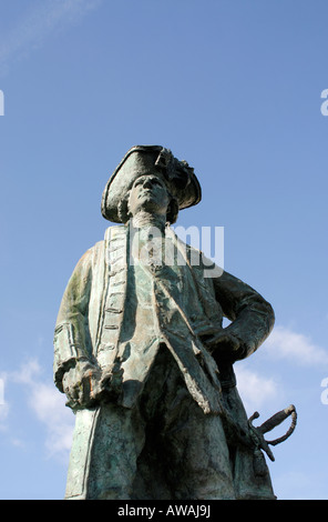 Statue de l'amiral Nelson, le Vice-amiral Horatio Nelson, vicomte Nelson, sur le dessus de la Colonne Nelson à Trafalgar Square London Banque D'Images