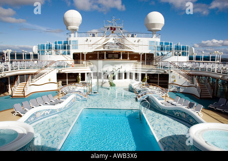 La plate-forme de soleil de croisières Princess Golden Princess. Banque D'Images