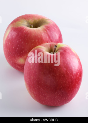 Deux pommes rouges Banque D'Images