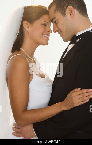 Portrait de la jeune mariée et se toilettent Banque D'Images