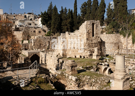 Israël Jérusalem La piscine de Béthesda les ruines de l'église Byzantine Banque D'Images