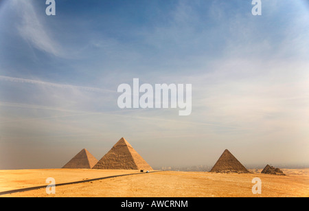 Les Pyramides de Gizeh, près du Caire, Egypte, Afrique du Nord, Afrique Banque D'Images