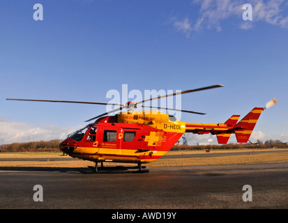 Eurocopter Medicopter BK 117 après l'atterrissage Banque D'Images