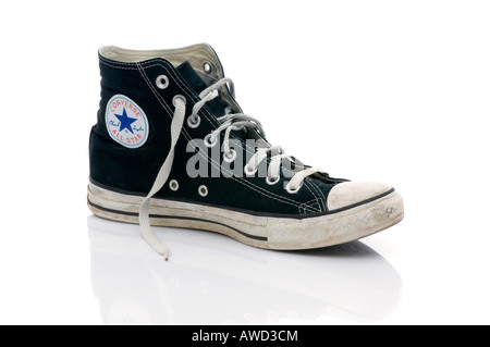 Converse Chuck Taylor All-Star, design classique à partir de 1917 : la plus connue dans le monde de la chaussure de basket-ball Banque D'Images