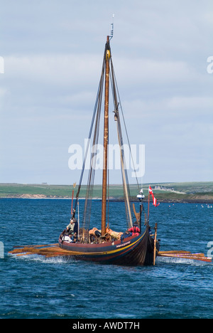 dh Viking Galley Sea Stallion KIRKWALL ORKNEY Havhingsten fra Glendalough long boat vikings longboat danois longboat voile scotland Longship aviring Banque D'Images
