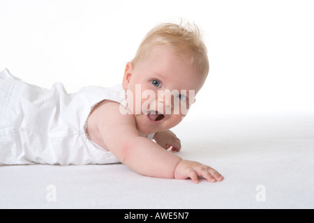 Portrait d'une petite fille blonde Banque D'Images