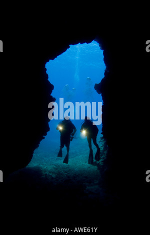 Divers photo de l'entrée de première cathédrale à l'extérieur de l'île de Lanai, Hawaii. Banque D'Images