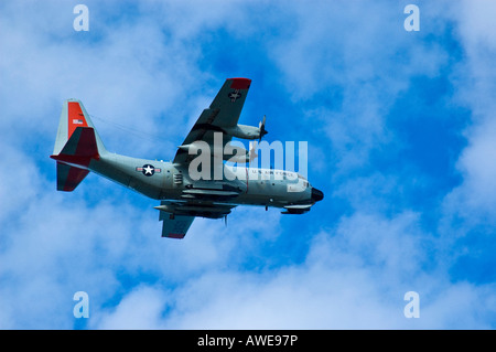 Avion militaire, US Air Force avion eau Banque D'Images