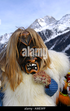 Tschaeggaetae, masques de carnaval, Wiler, Loetschental, Valais, Suisse Banque D'Images