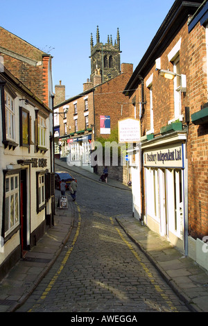 Angleterre Macclesfield Cheshire Castle Street avec St Michaels church Banque D'Images