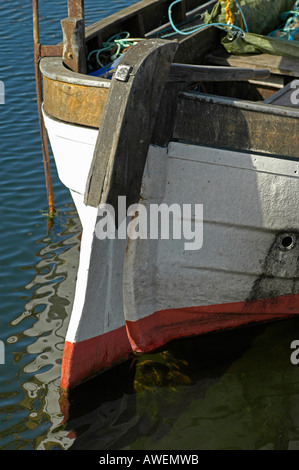 Du côté du port d'un vieux bateau de pêche en bateau sur le Lac Vänern en Vaenern Vestergoetland Vestergötland Banque D'Images