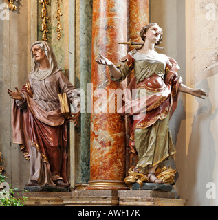 Statues de Saint Anne et Sainte-Lucie à l'église paroissiale à Altenmarkt, Triestingtal, Basse Autriche, Autriche, Europe Banque D'Images