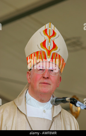 L'archevêque Cardinal Friedrich Wetter, Forum international de la jeunesse dans Altoetting, Haute-Bavière, Bavaria, Germany, Europe Banque D'Images