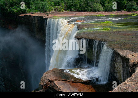 Cascades, Potaro Kaieteur National Park, au Guyana, en Amérique du Sud Banque D'Images