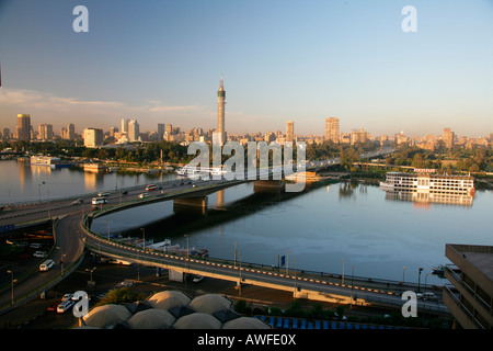 Pont sur le Nil au Caire, Egypte, Afrique du Nord, Afrique Banque D'Images