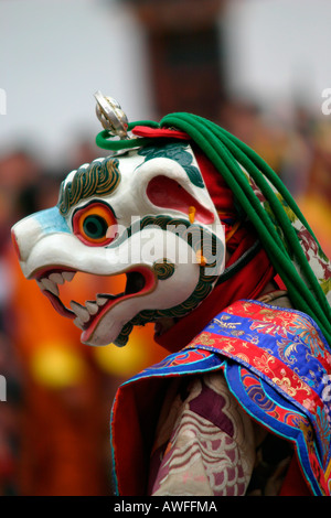 Portrait d'une danseuse au Thimphu Tsechu (festival), au Bhoutan Banque D'Images