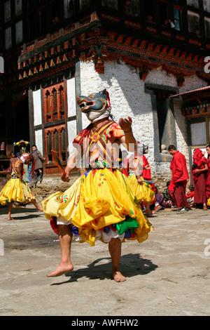 Danseur masqué à l'Tangbi Mani Tsechu (festival), Bumthang, Bhoutan Banque D'Images