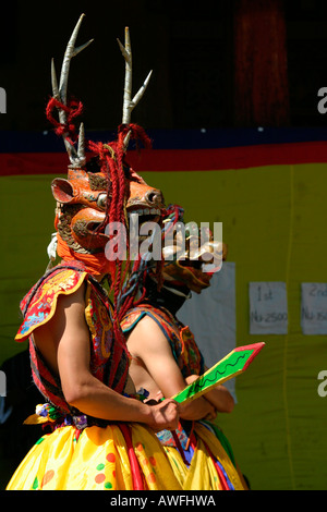 La danse à l'enterrement de Tangbi Mani Tsechu (festival), au Bhoutan Banque D'Images