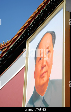 L'immense portrait de Mao à la Place Tianenmen, Beijing Banque D'Images