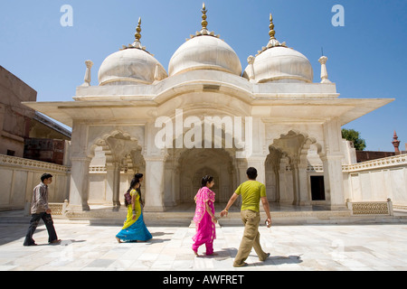 Moti Masjid mosquée Pearl ou la mosquée privée de Shah Jahan Fort Rouge Agra Uttar Pradesh Inde Asie Banque D'Images