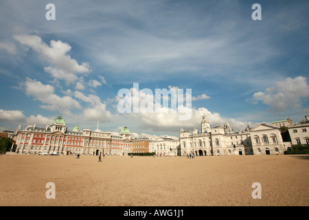 Les bureaux de l'amirauté et Horse Guards Parade près de Buckingham Palace une destination touristique Landmark London England UK Europe EU Banque D'Images