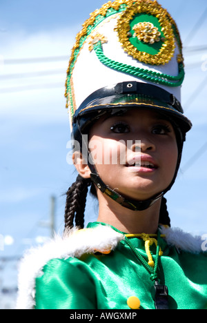 Philippines panay Iloilo Dinagyang festival marching girls Banque D'Images