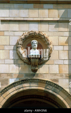 Germany, Bavaria, Munich, Maximilianeum, façade sur buste Banque D'Images