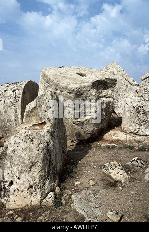 Italie, Sicile, Selinunte, Temple G, vestiges de temple octastyle seulement à Sélinonte, l'un des quatre plus grands temples grecs au monde Banque D'Images
