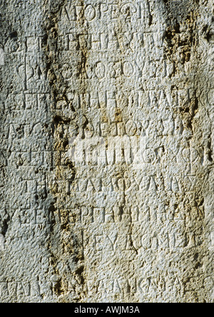 Le grec ancien manuscrit gravé dans la pierre. Banque D'Images