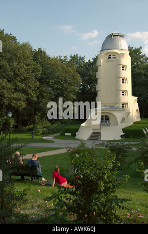 Tour Einstein (Einsteinturm), un monument de l'architecture moderne et la science moderne. Potsdam (Berlin). Aucun communiqué de presse disponible. Banque D'Images