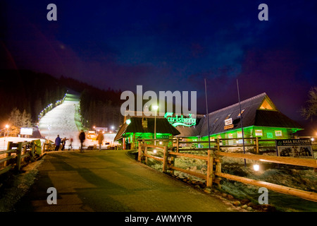 Le domaine de ski artificielle, Zakopane, Pologne, Europe Banque D'Images