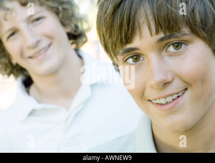 Preteen boys, portrait Banque D'Images