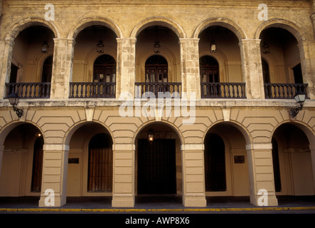 L'hôtel de ville, hôtel de ville, Ayuntamiento, Plaza de Armas, Old San Juan, San Juan, Puerto Rico Banque D'Images