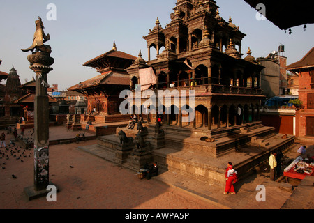 Vue sur le Krishna Mandir à Durbar Square, le centre historique de Patan Lalitpur à Katmandou Valey, Patan, Népal, Asie Banque D'Images