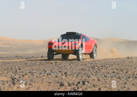 Paris-Dakar Tarek véhicule, prototype de test au Maroc, VW, Jutta Kleinschmidt pilote, co-pilote Fabrizia Pons, le Maroc, l'Afrique Banque D'Images