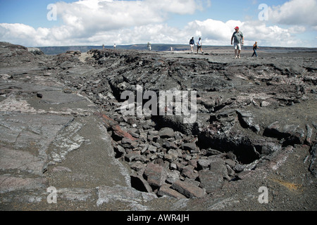 Les roches ignées à la 'Chaîne de cratères Road' dans le Volcano-National Park sur Big Island, Hawaii, USA Banque D'Images