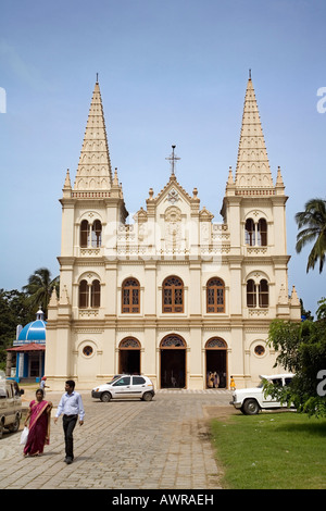 Santa Cruz Cathedral parmi les plus anciens chuches au Kerala et l'un des huit basiliques de l'Inde. Fort Kochin, Kerala, Inde Banque D'Images