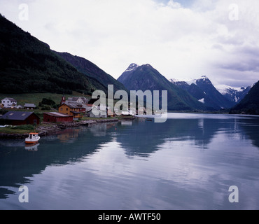 Le Sognefjorden à Fjaerland Mundal Norvège fjords de l'ouest Banque D'Images