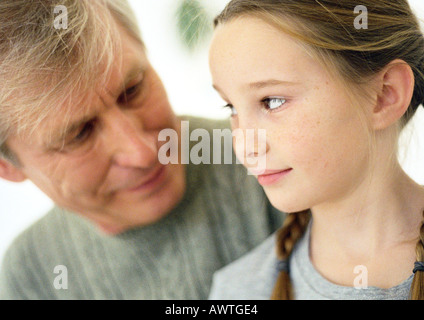 L'homme et sa petite-fille, Close up Banque D'Images