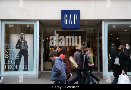 Magasin de vêtements Gap à Oxford, Angleterre Banque D'Images