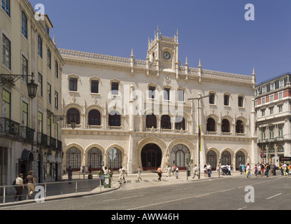 Portugal Lisbonne Rossio, façade de la gare, un bâtiment de style manuélin dans le quartier de Baixa, le centre-ville Banque D'Images